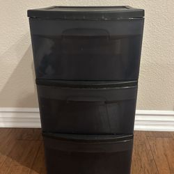 Sterilite Plastic Organizing Drawers 