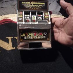 🇺🇸🤩 Small Slot Machine. $16.65. Slot Machine Collectibles…