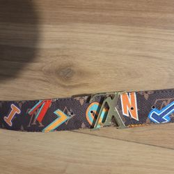 LOUIS VUITTON BELT 