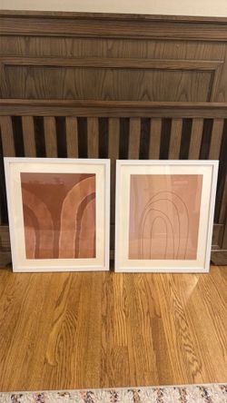 Neutral wall decor