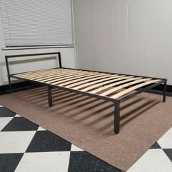 Twin size bed frame - can DELIVER almost anywhere for $20 extra - gently used and in LIKE NEW condition 😍