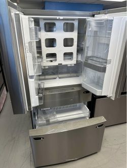 Clearance🚨LG Counter Depth Refrigerator with Craft Ice and Convert Drawer👍