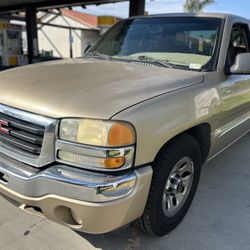 2005 GMC Sierra 