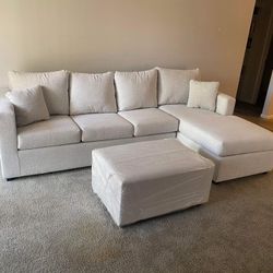 White Greyish Sectional With Ottoman ‼️new In Stock‼️