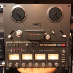 Tascam 22-4 Vintage Reel to Reel 4-Track Tape Recorder for Sale in Los  Angeles, CA - OfferUp