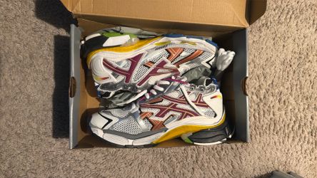 balenciaga multicolor runner