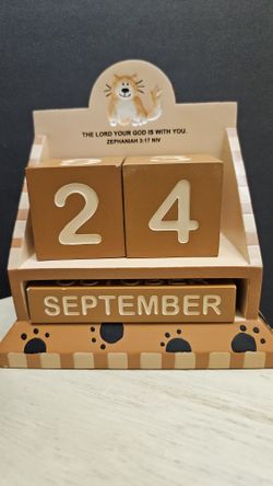 Adorable Cat-Themed Perpetual Calendar with Bible Verse - Great Gift!