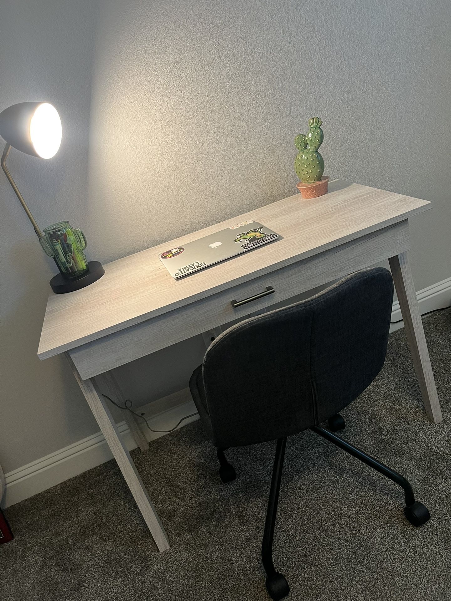 Desk & Chair
