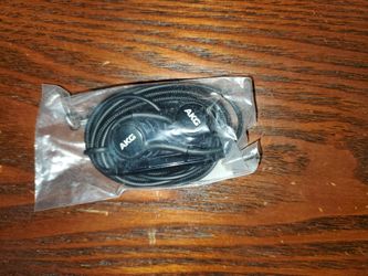 Samsung  Earphones Corded Tuned