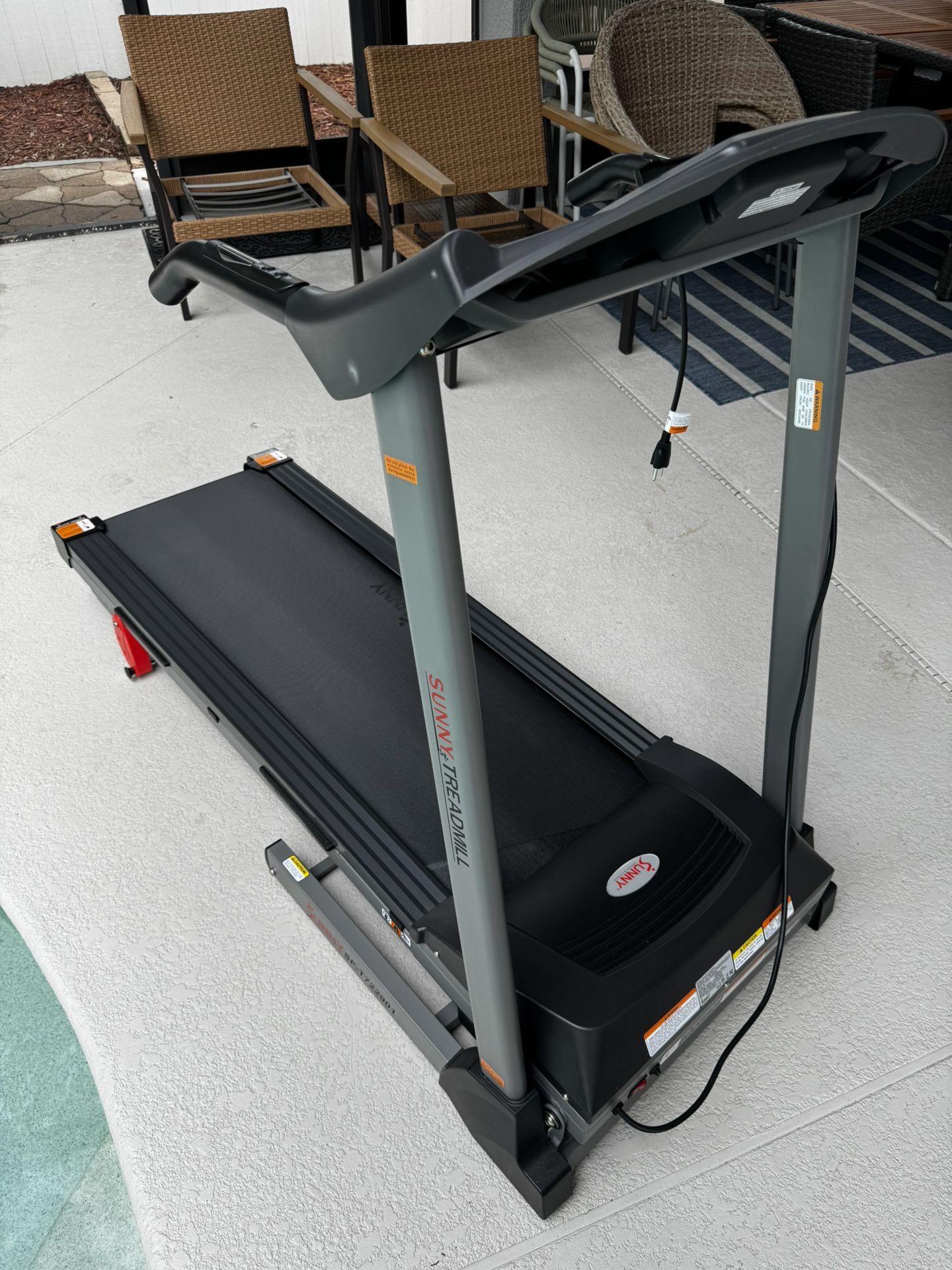 Sunny Health & Fitness Foldable Electric Smart Treadmill with Adjustable Incline and Smart Bluetooth & Free SunnFit App - SF-T722901