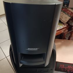 BOSE SUBWOOFER  EN PERFECTA CONDICION  VERY GOOD CONDITION 
