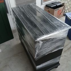 Very Nice Piece Of Furniture Dresser Desk.