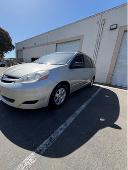 2009 Toyota Sienna