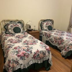 Two Twin Bed 