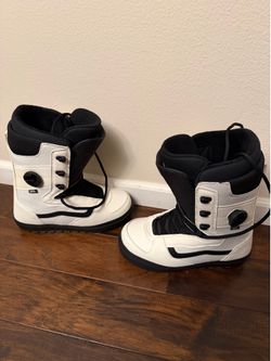 Vans snowboard boots