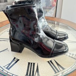 Boots / Shoes 7,5 USA size NBW 