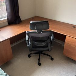 Large Corner Desk