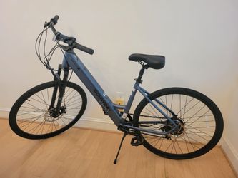 Schwinn 700c Ingersoll eBike Hybird Throttle