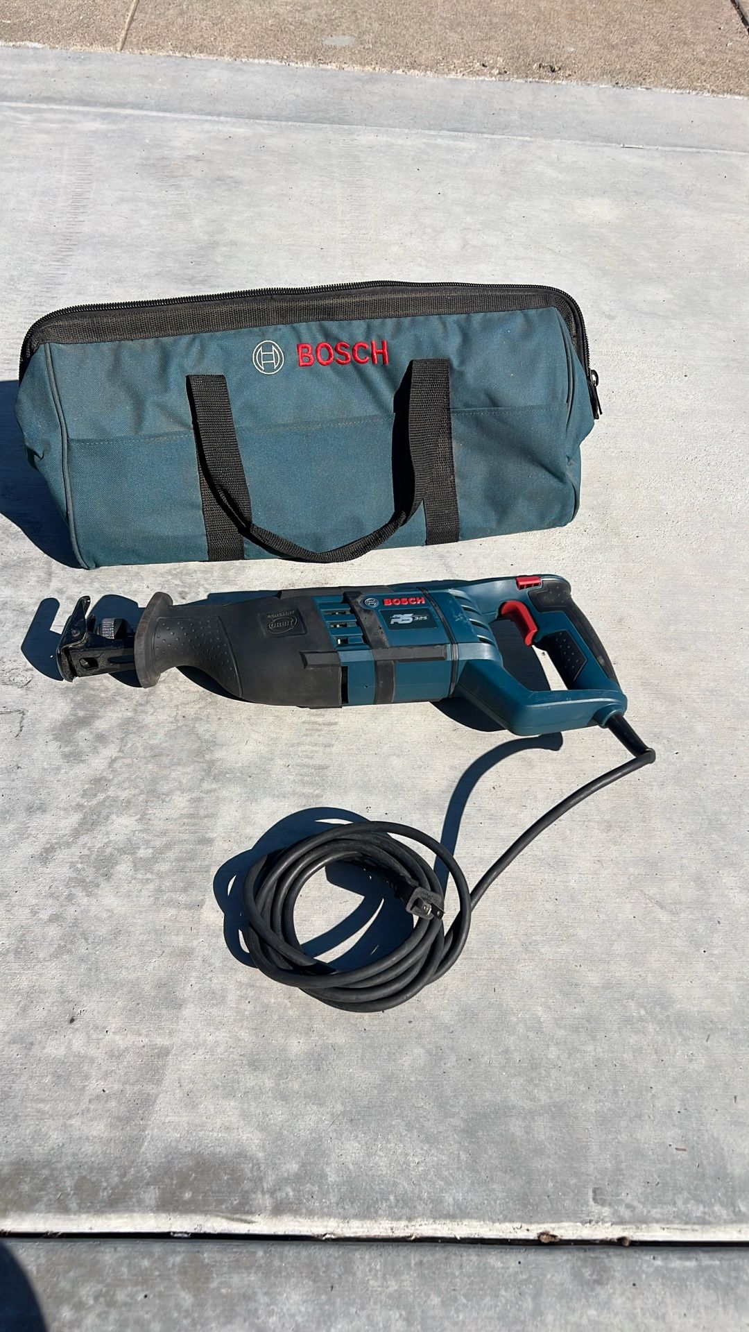 Bosch reciprocating Saw/ Sawzaw (YARD SALE 7/6)