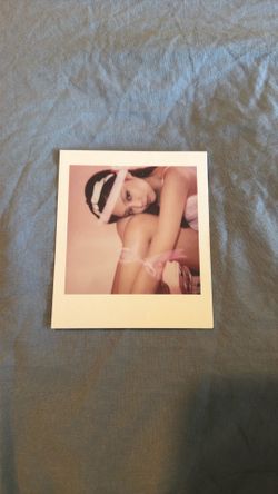 Jennie polaroid