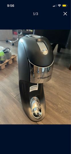 Soda stream carbonator machine