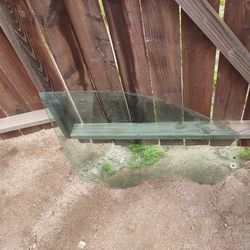 Passenger/Right Side Front Door Window Glass For 2004-2010 Volkswagen Touareg