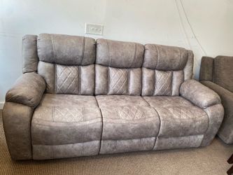 NEW COMFY RECLINING SOFA