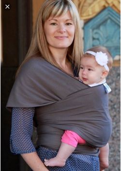 Baby wrap in Navy blue..