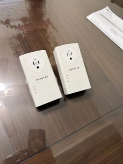 NETGEAR - Powerline 2000 + Extra Outlet - White