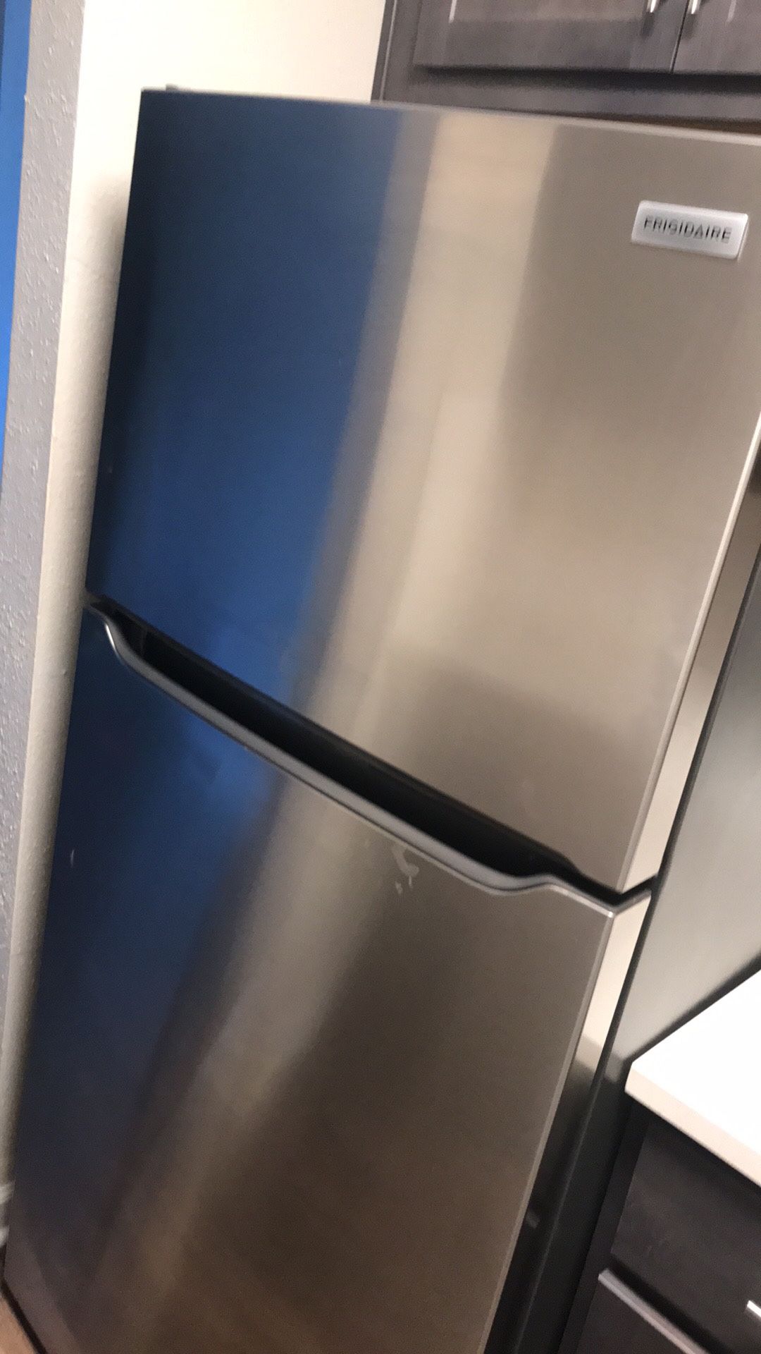 Refrigerator & Stove
