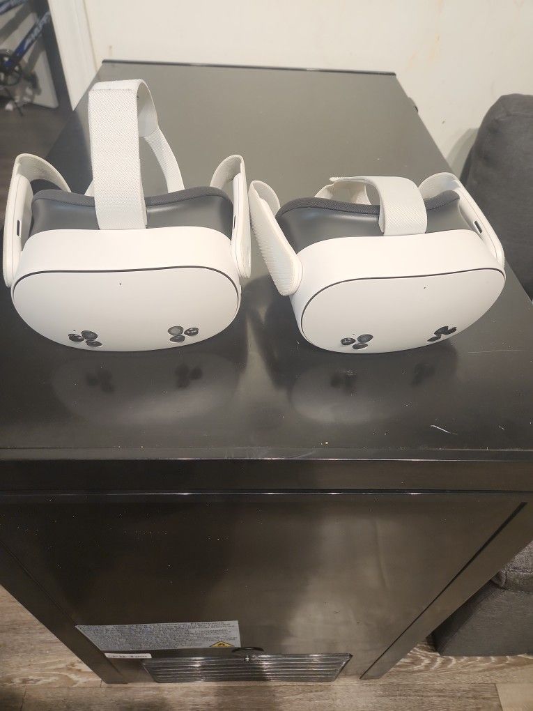Meta Quest 3S 128GB All-In-One Virtual Reality Headset