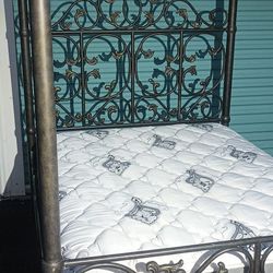 Very Heavy Cast Metal Queen Size Bed Frame 