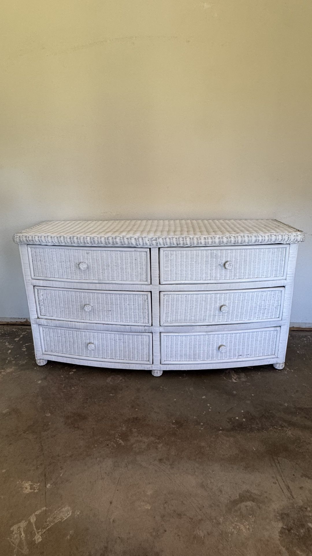 Dresser 6 Drawers Wicker Rattan 60” Long 33” High 24” Wide Mint Condition