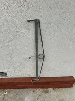 Chain link fence stretcher