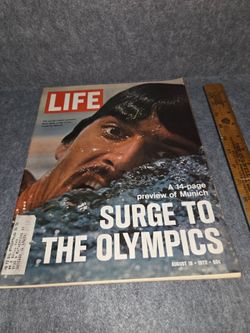 LIFE Magazine August 1972 Olympics Mark Spitz
