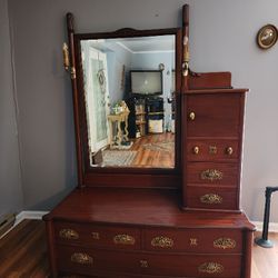 Gentleman's dresser - Nelson, Matter & Co.