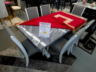7 pieces dining table