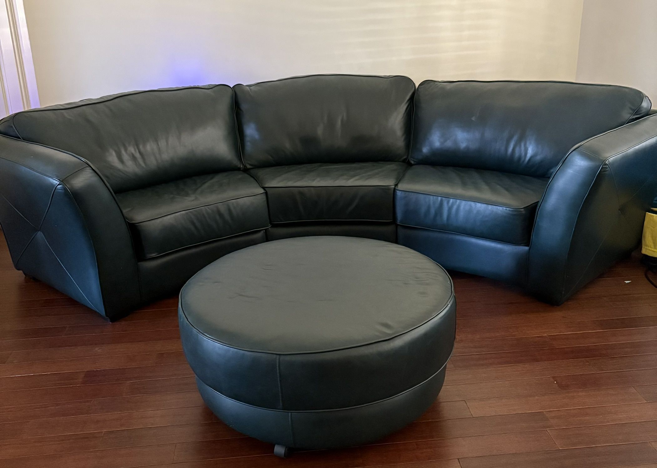Round Leather Sofa