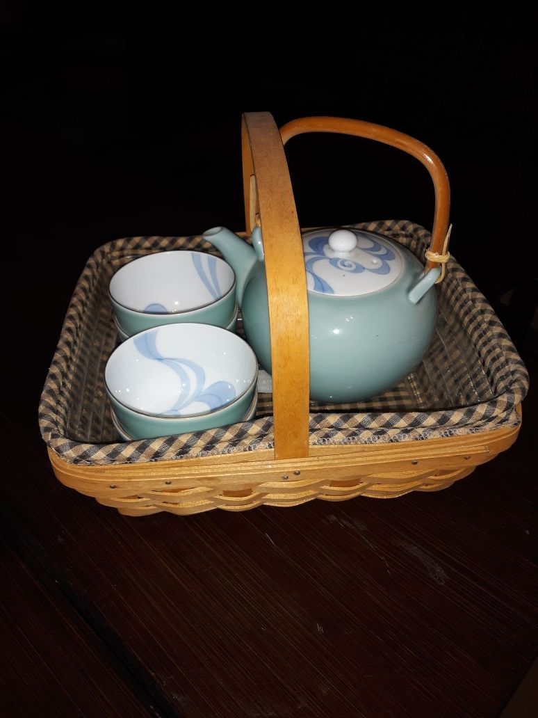 Longaberger Basket carrier with Chinese Tea Pot.