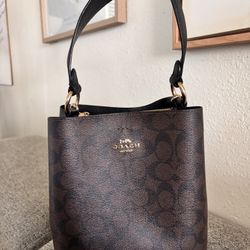Coach Town Bucket Bag in Signature Canvas