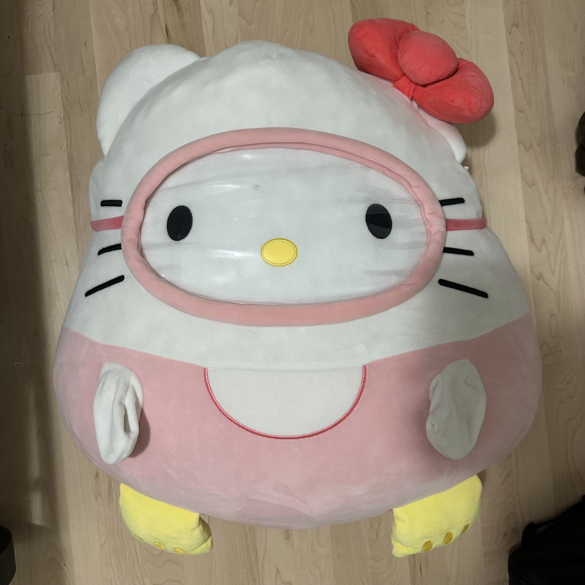 Hello Kitty Scuba Squishmallow