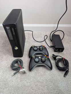 Xbox 360 S / Slim Console Bundle
