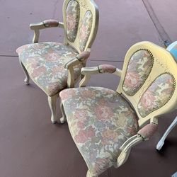 Awesome Decorative Chairs