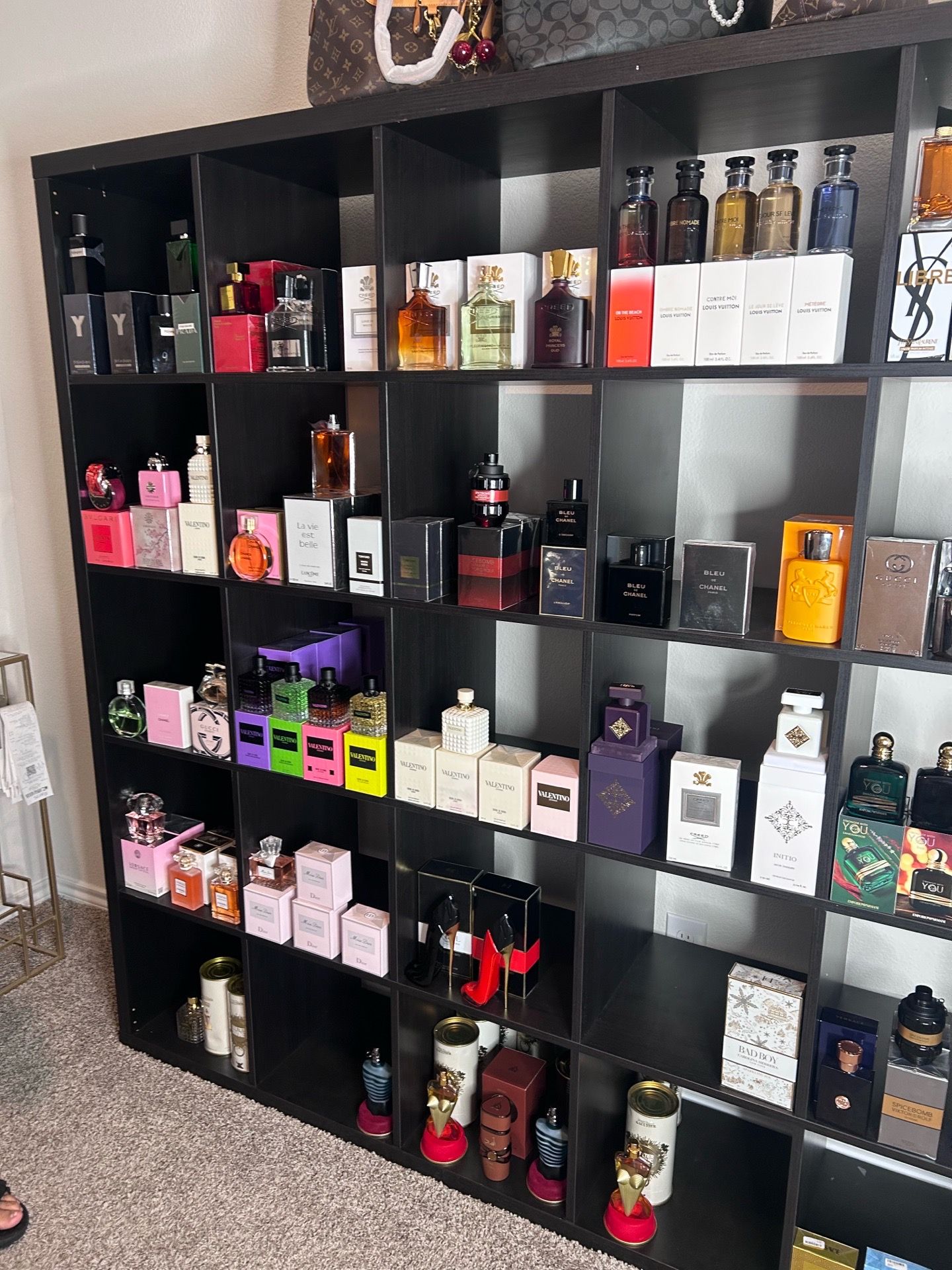 Wholesale perfume provider