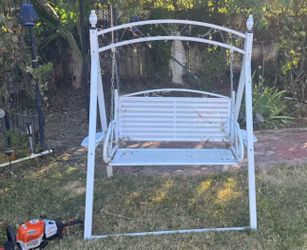 Swing for kids Nice Its not the way its looking its straight and working great