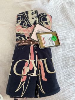 Juicy girls room pillow case