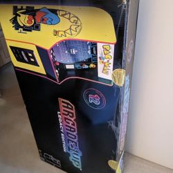 PacMan Arcade 1Up 12 In 1 Cabinet *NEW IN BOX*