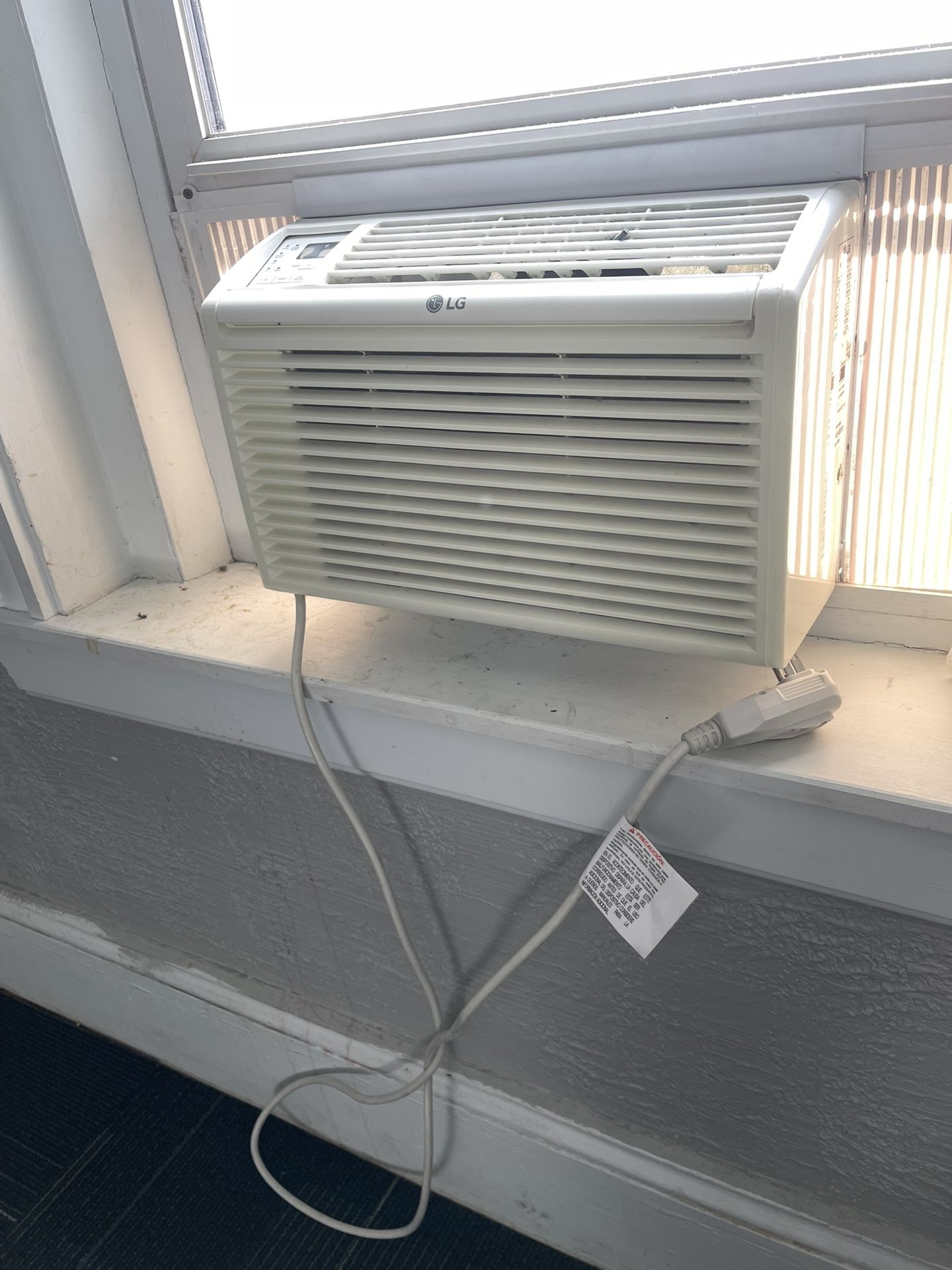 LG AC