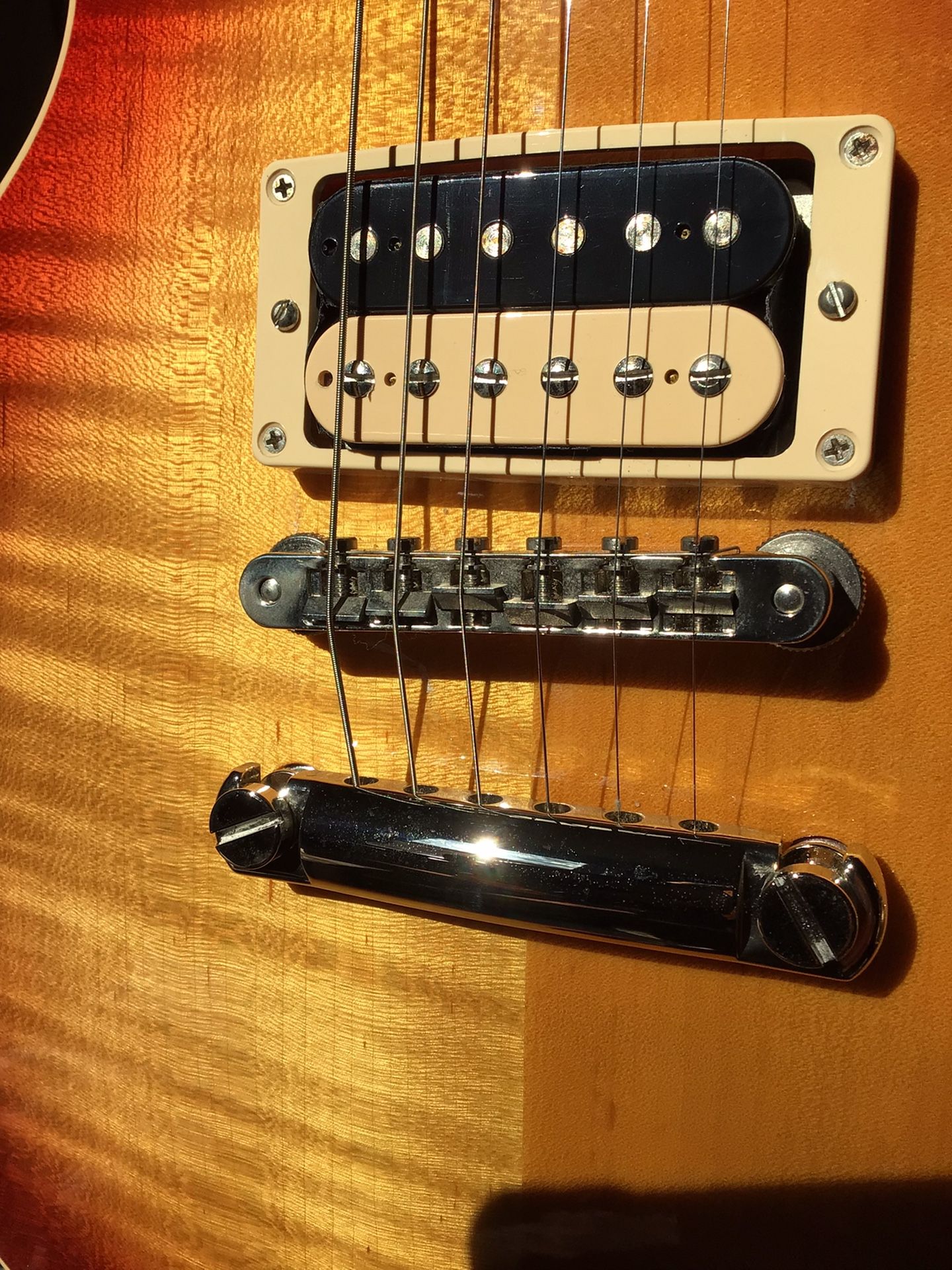 Gibson USA Les Paul Classic Plus  FlameTop W/ Case Paperwork 