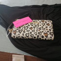 Leather Betty Johnson Wallet Holds A Lot